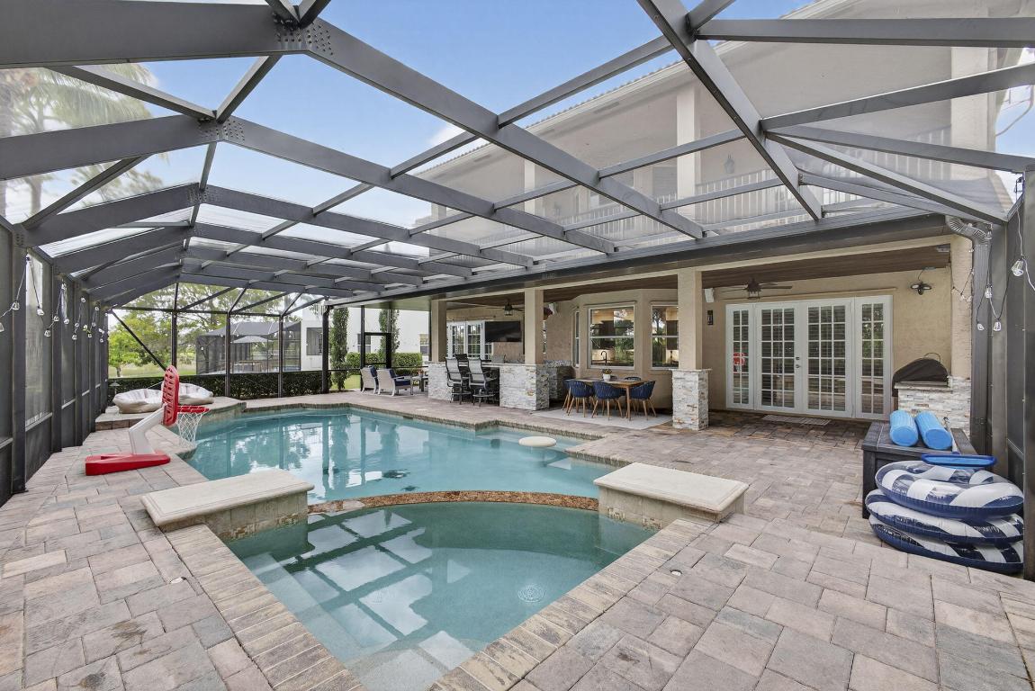 2124 Bellcrest Court