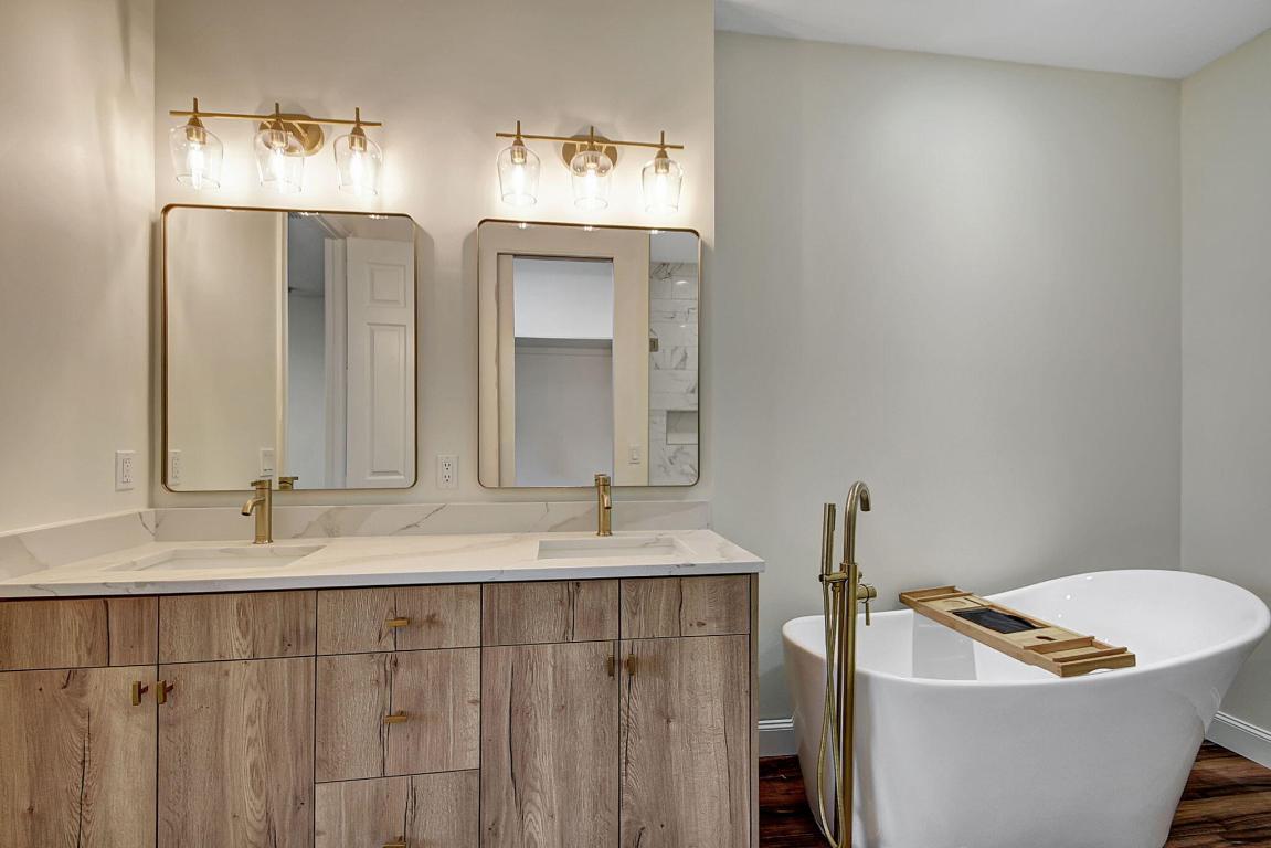 2502 N Dixie Highway 19, Lake Worth Beach Unit: 19