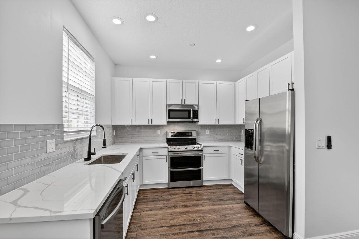 2502 N Dixie Highway 19, Lake Worth Beach Unit: 19