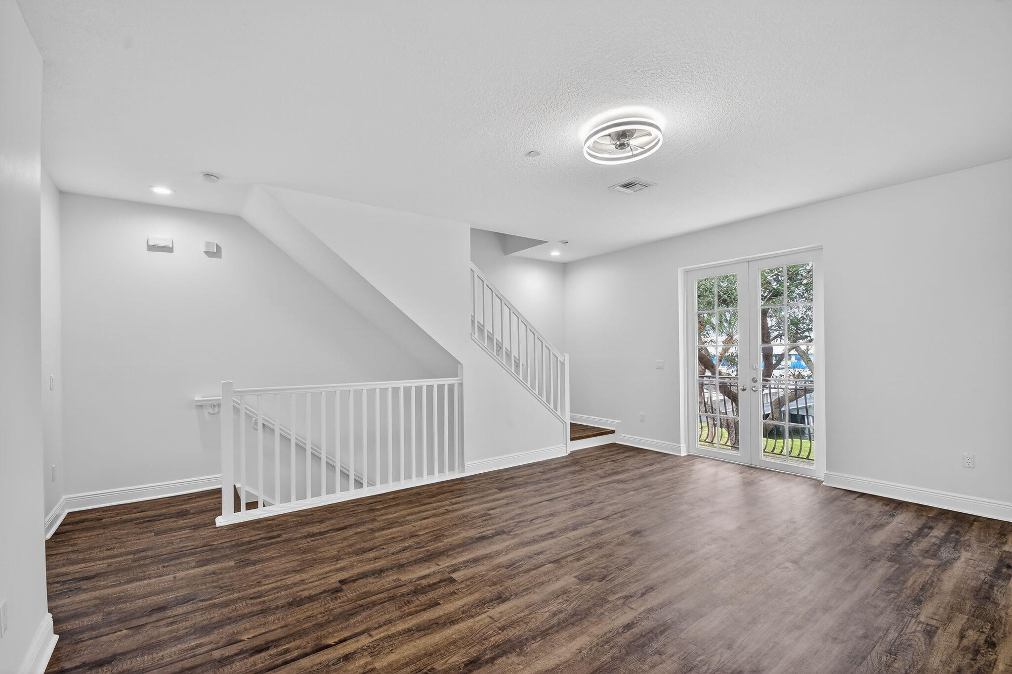 2502 N Dixie Highway 19, Lake Worth Beach Unit: 19