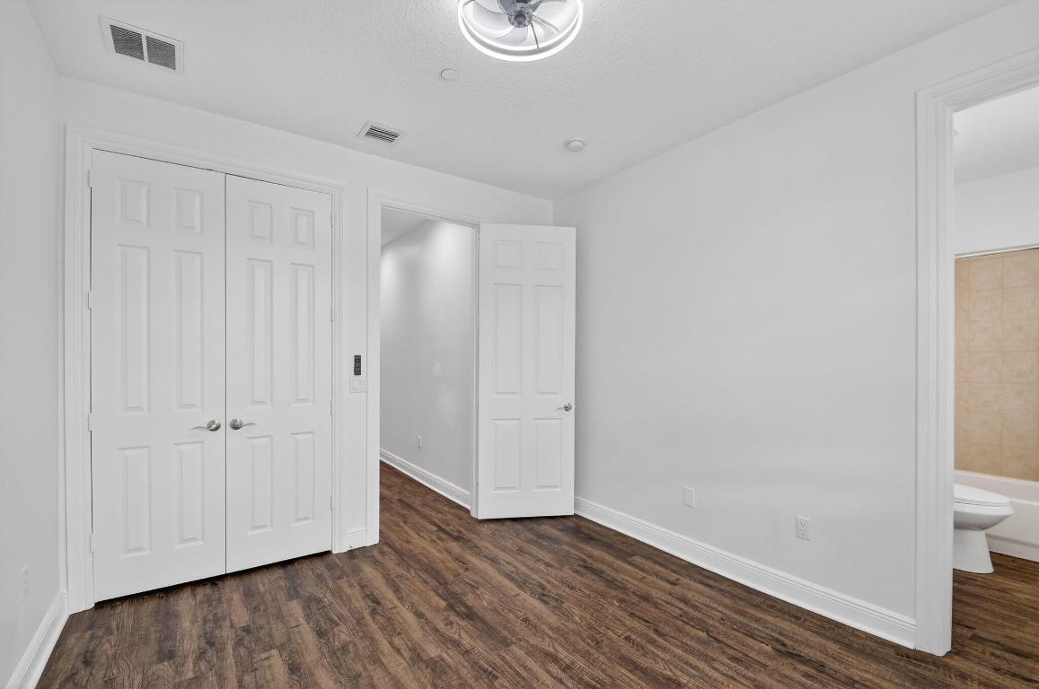 2502 N Dixie Highway 19, Lake Worth Beach Unit: 19