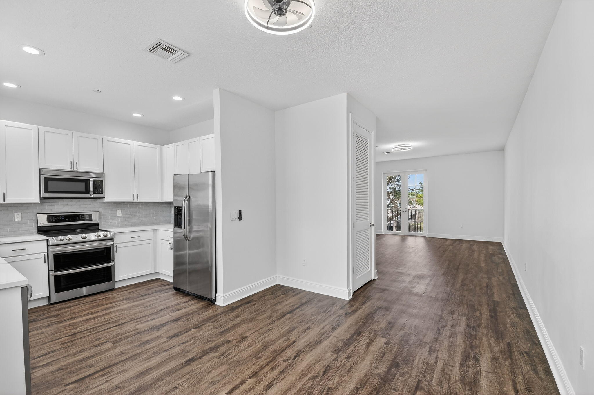 2502 N Dixie Highway 19, Lake Worth Beach Unit: 19