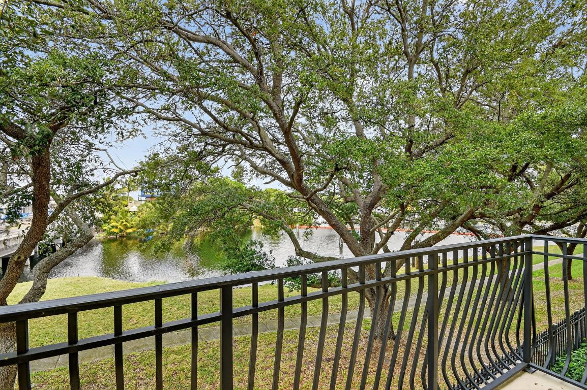 2502 N Dixie Highway 19, Lake Worth Beach Unit: 19