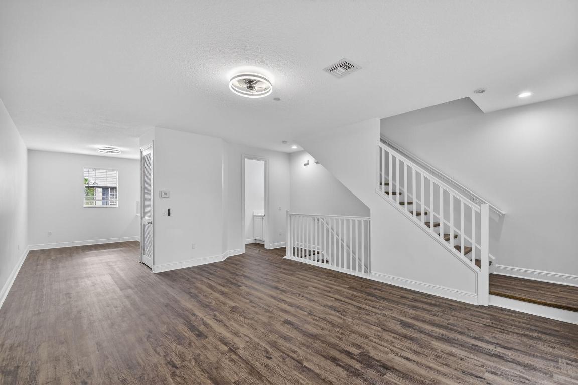 2502 N Dixie Highway 19, Lake Worth Beach Unit: 19