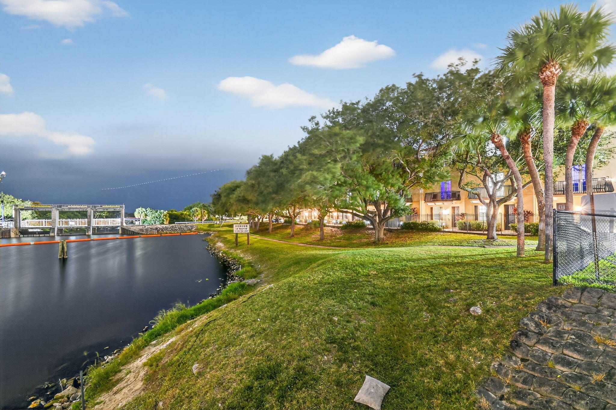 2502 N Dixie Highway 19, Lake Worth Beach Unit: 19