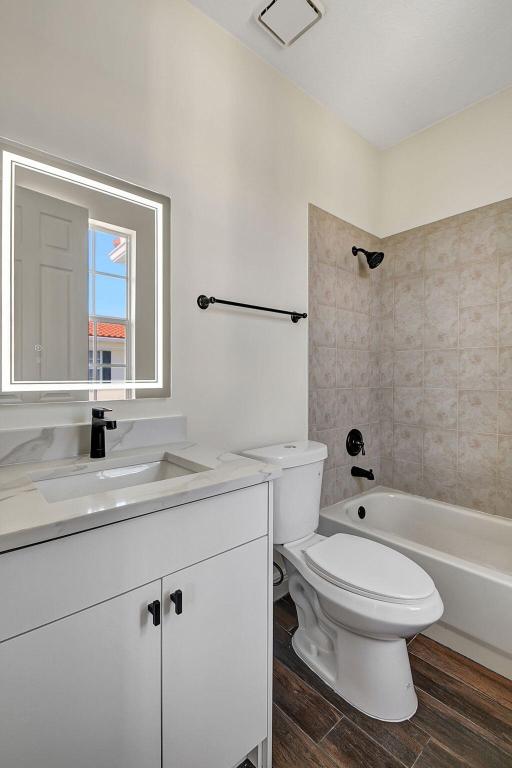 2502 N Dixie Highway 19, Lake Worth Beach Unit: 19