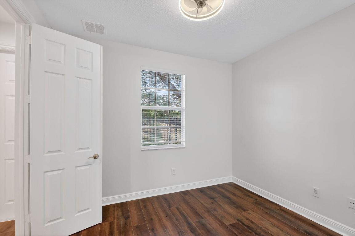 2502 N Dixie Highway 19, Lake Worth Beach Unit: 19