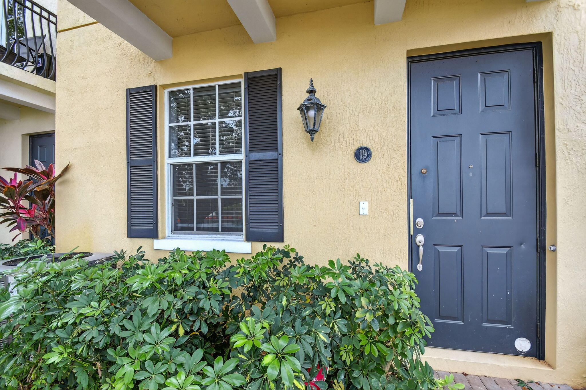 2502 N Dixie Highway 19, Lake Worth Beach Unit: 19