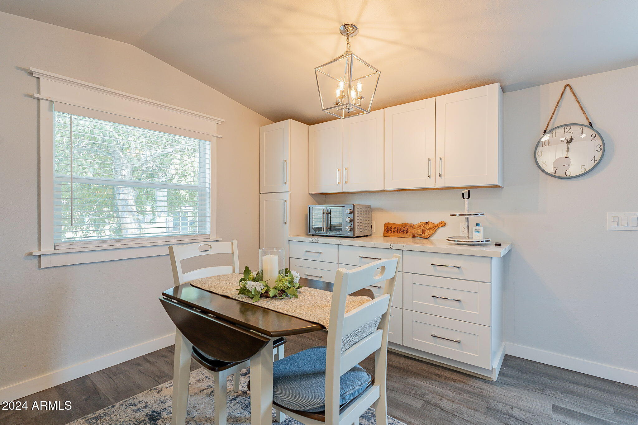 190 N CORNERSTONE Way 42