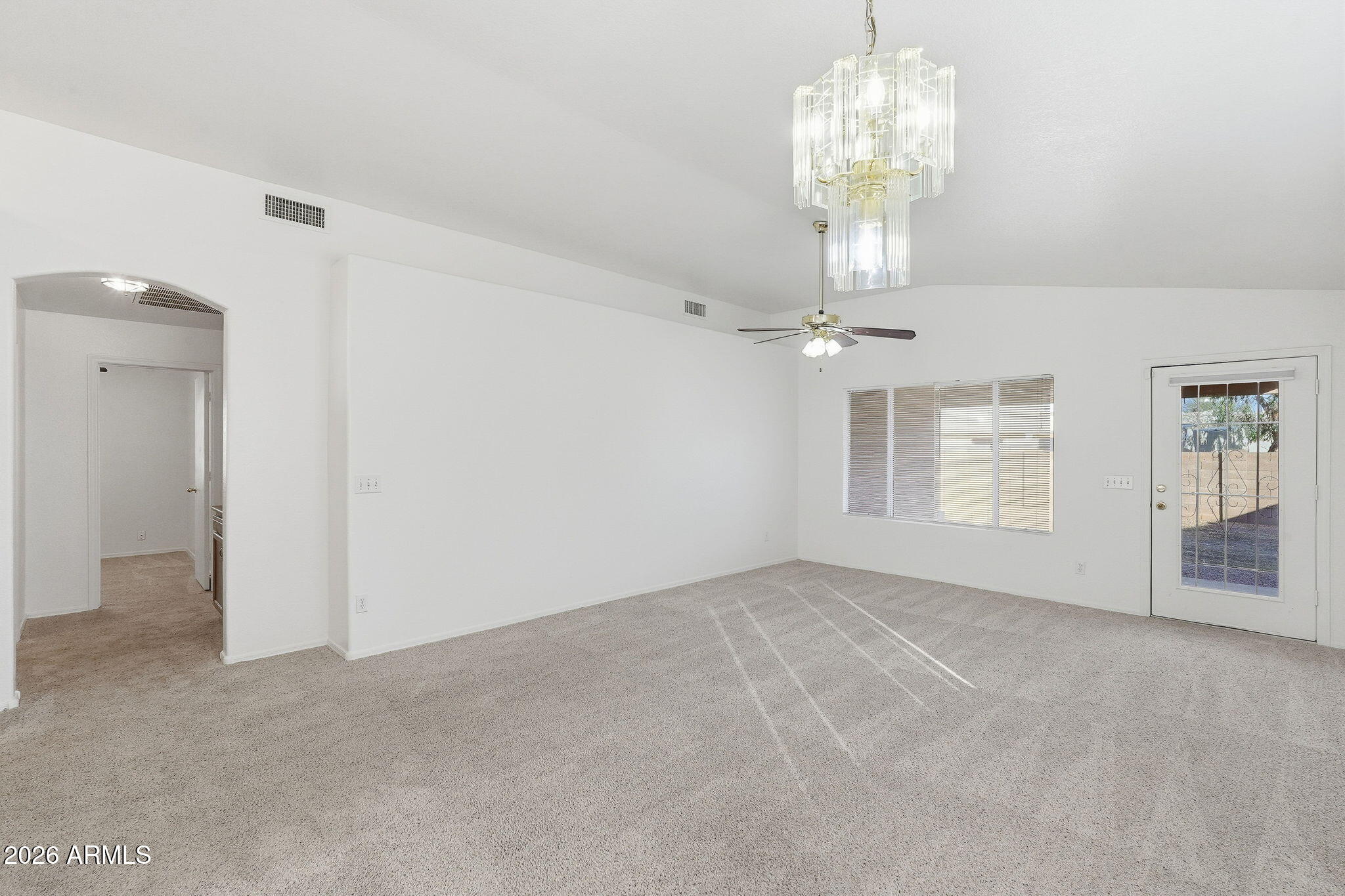982 E CARLA VISTA Place