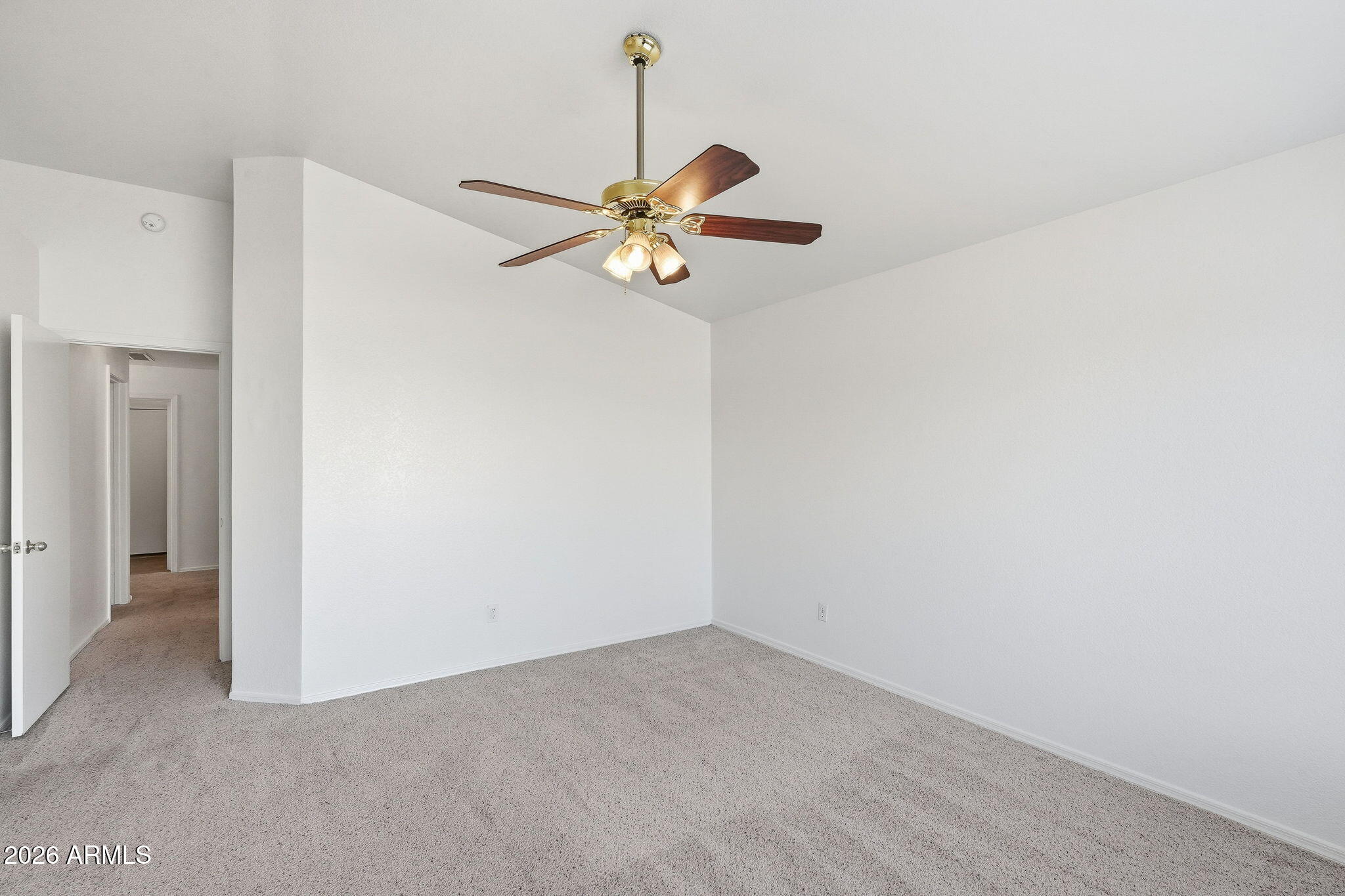 982 E CARLA VISTA Place