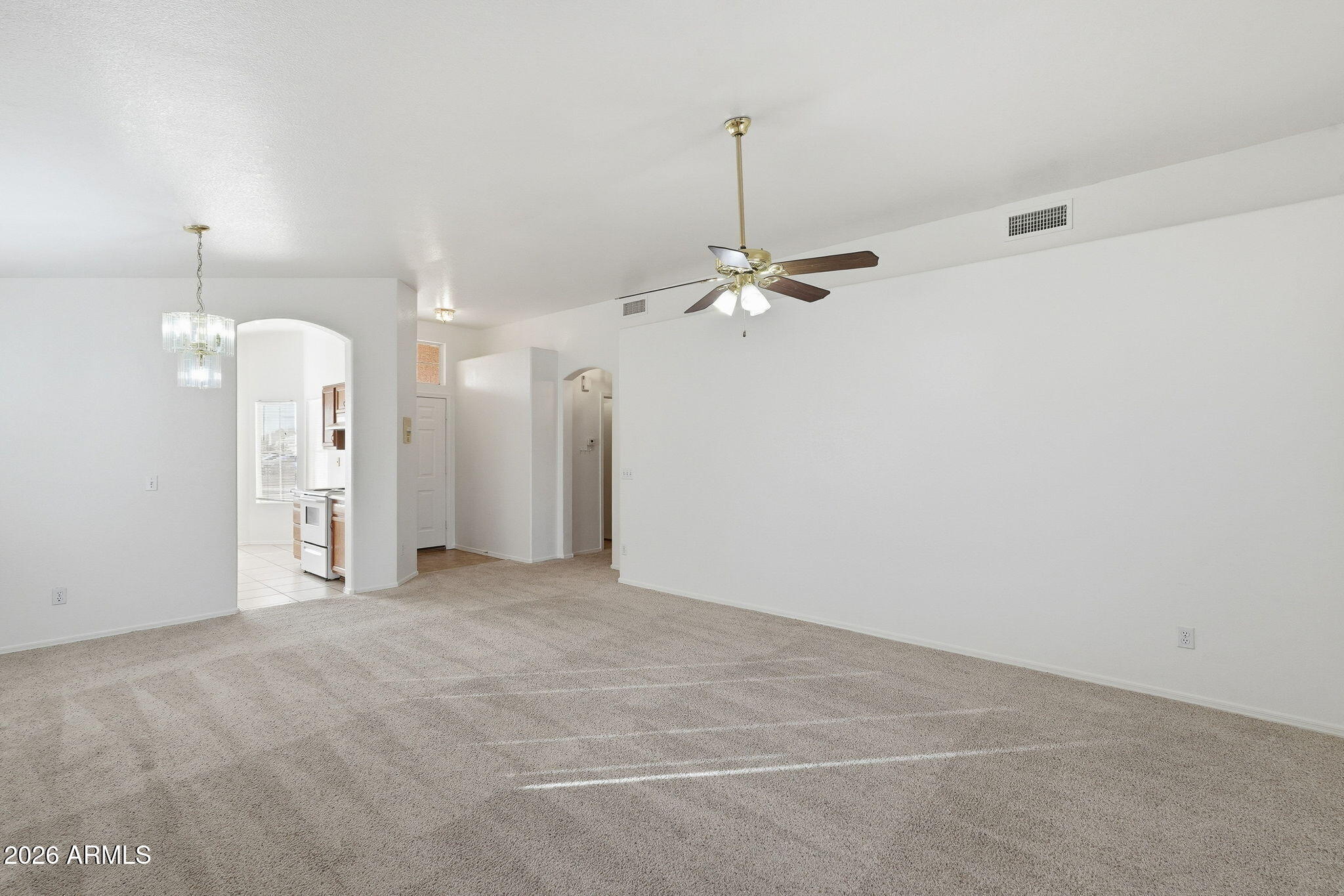 982 E CARLA VISTA Place