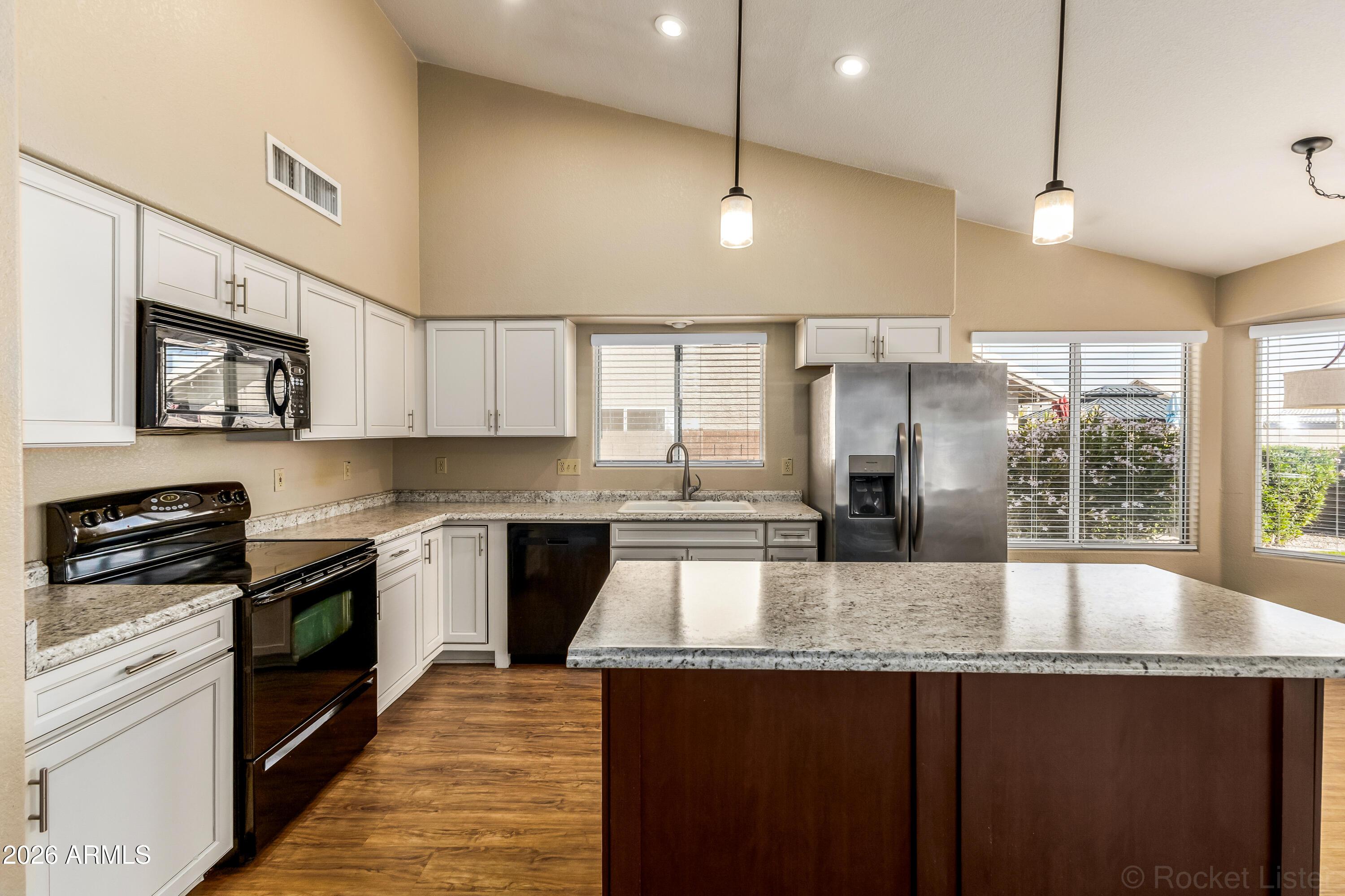 4309 E THISTLE LANDING Drive