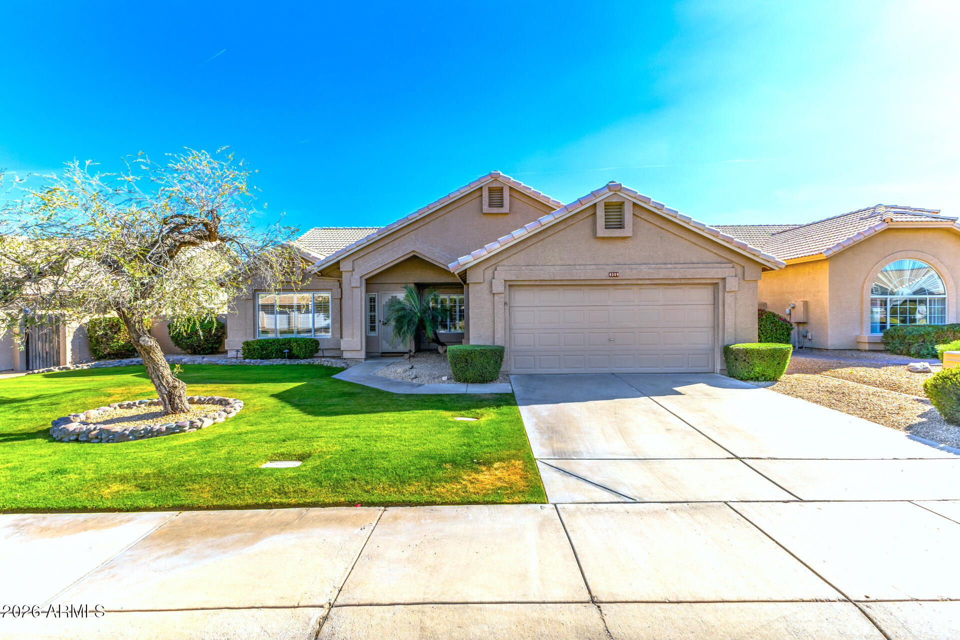 4309 E THISTLE LANDING Drive