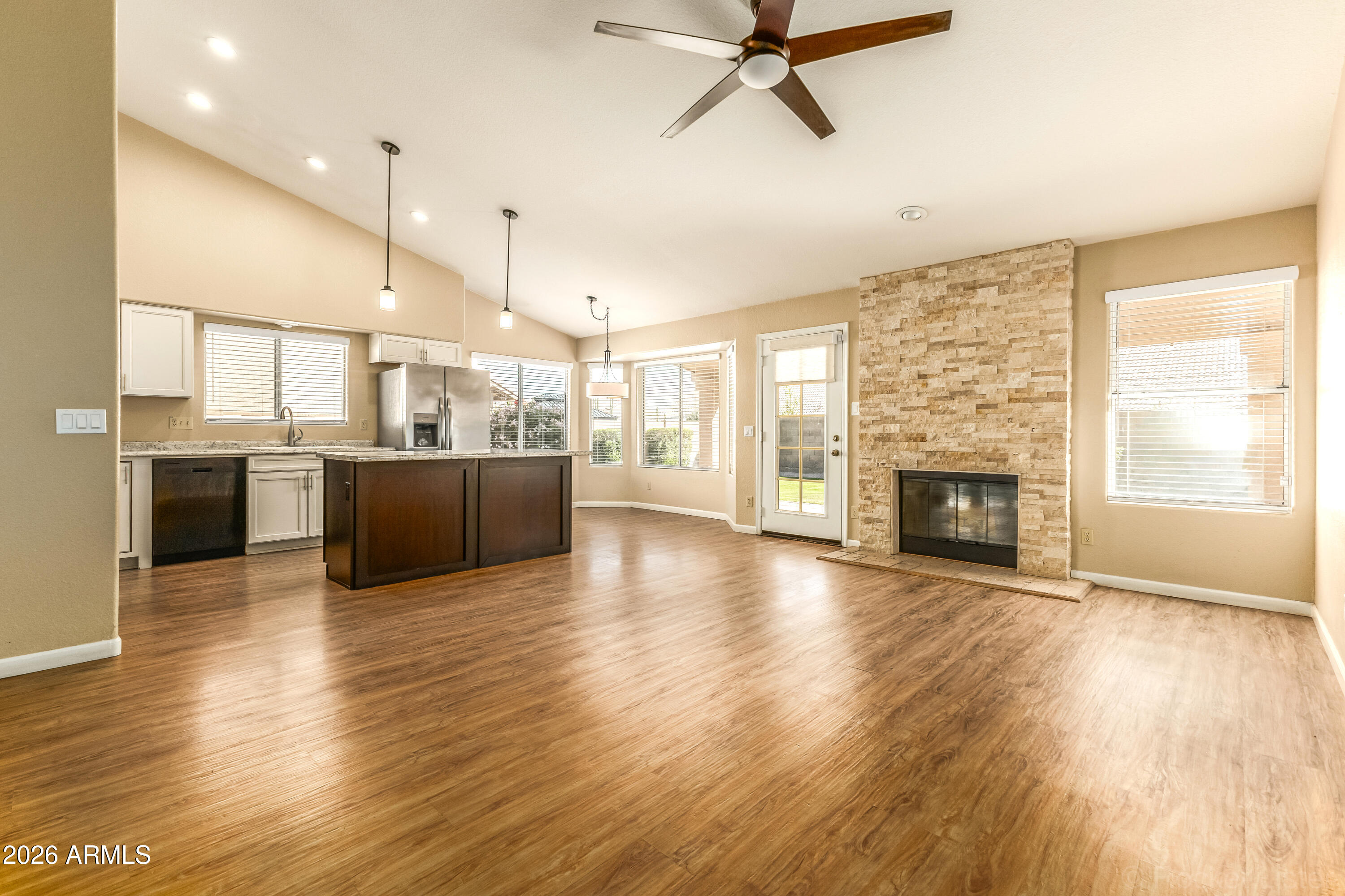 4309 E THISTLE LANDING Drive