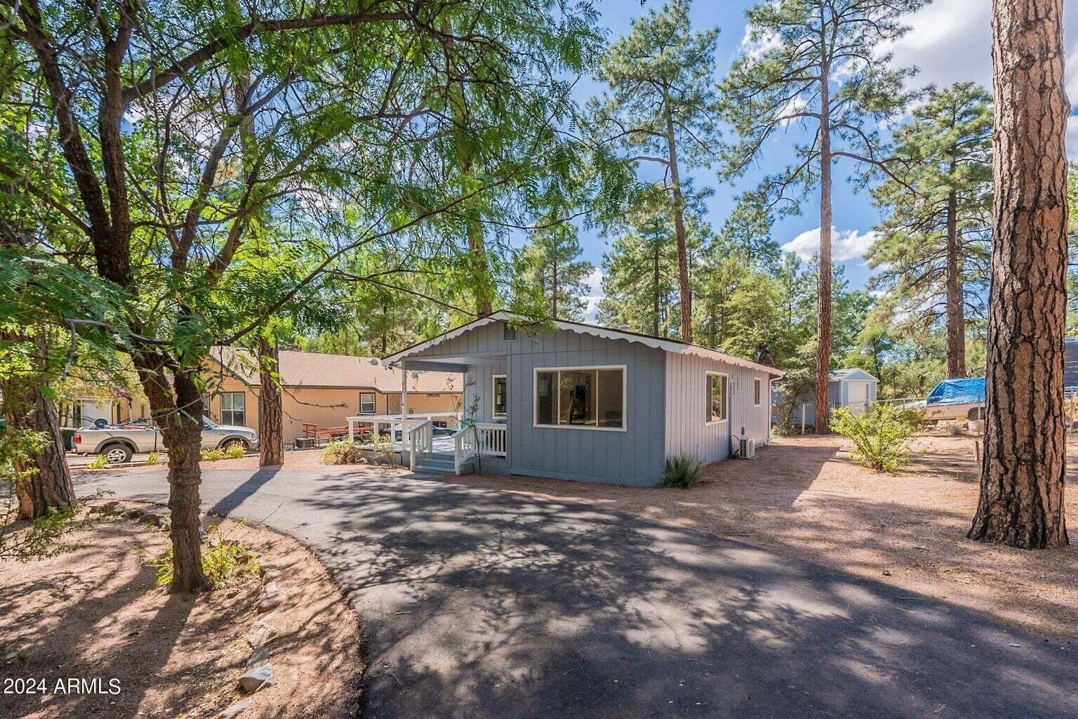 806 N Ponderosa Circle