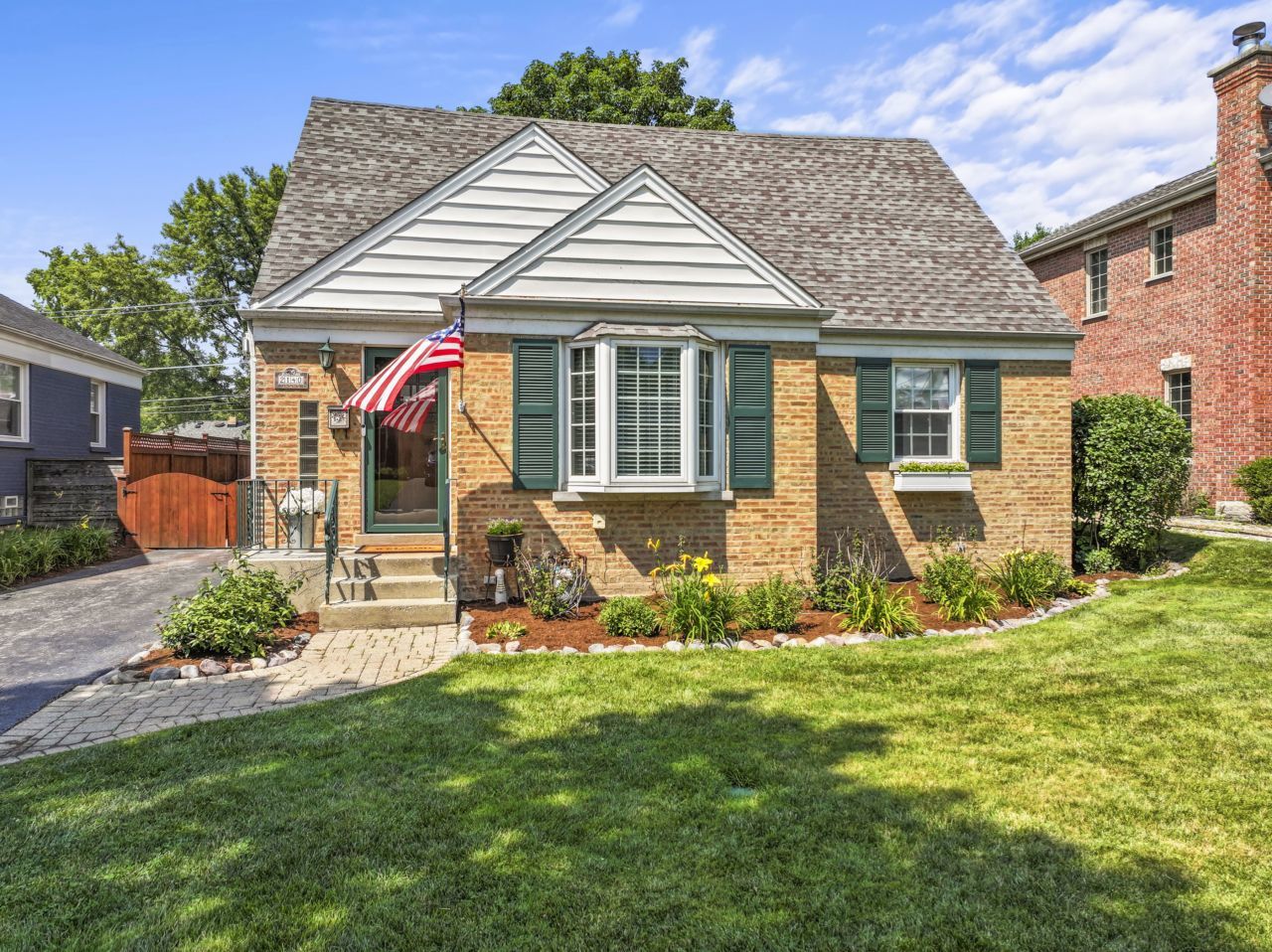 2140 Walnut Court