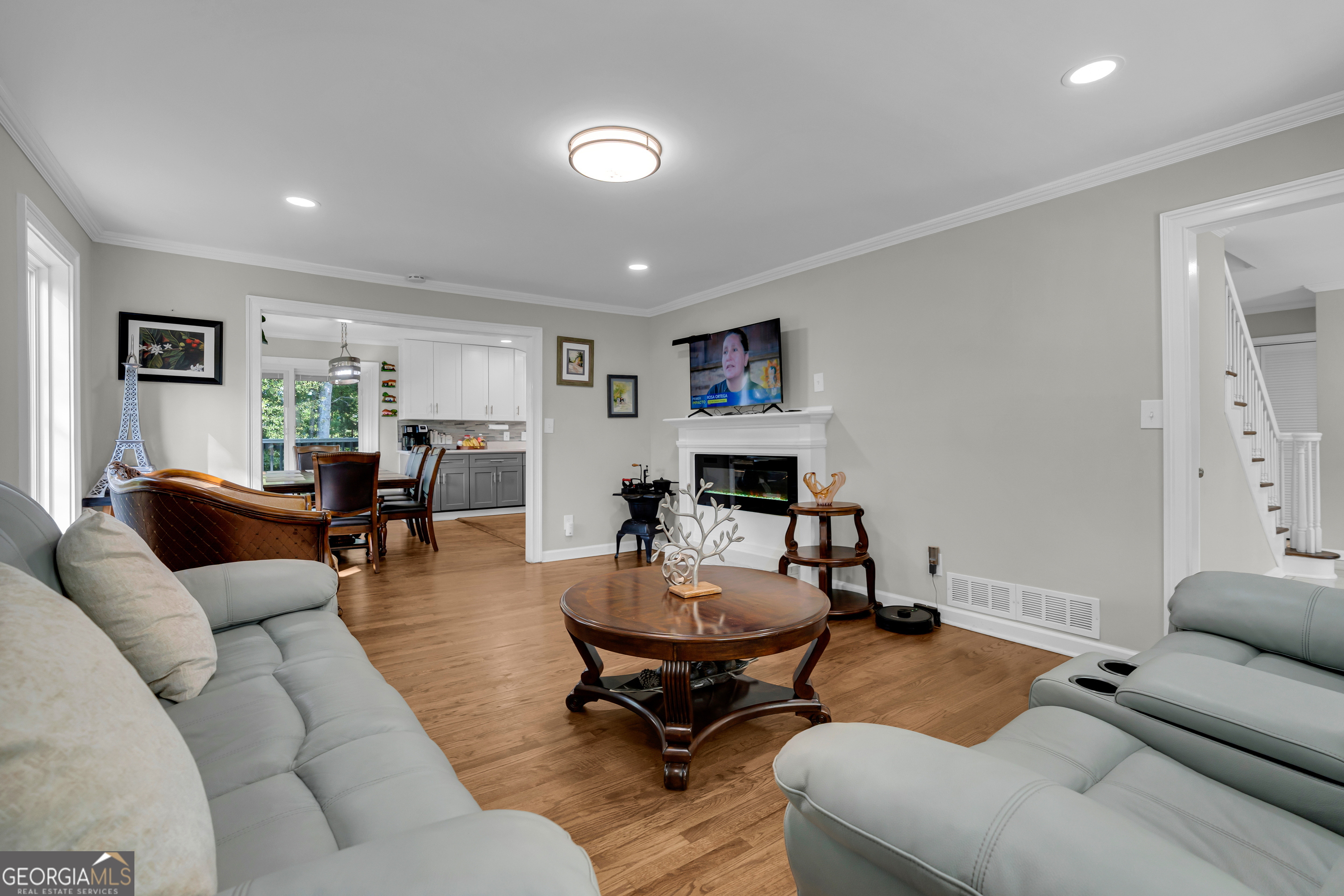 4408 NE Highway Highway NE