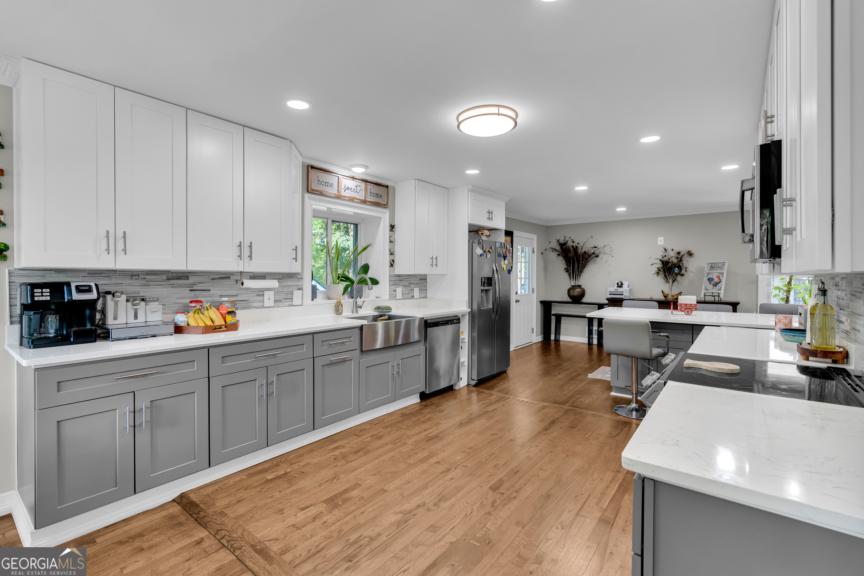 4408 NE Highway Highway NE