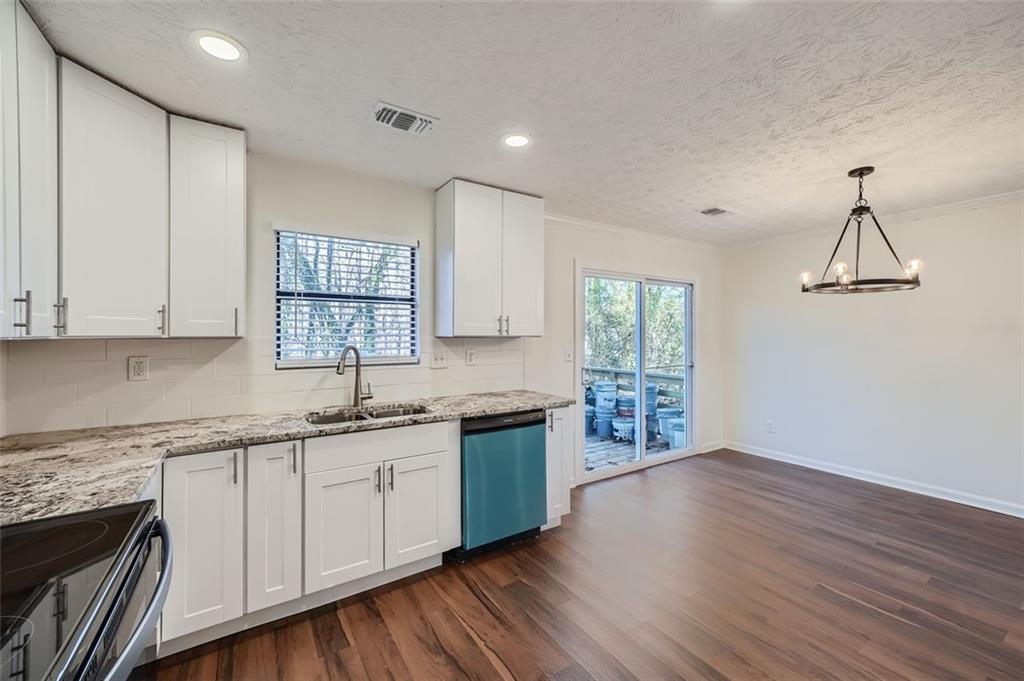 4447 FLAKES MILL Road