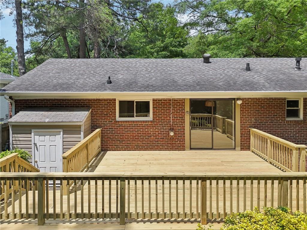 405 Lindbergh Drive NE