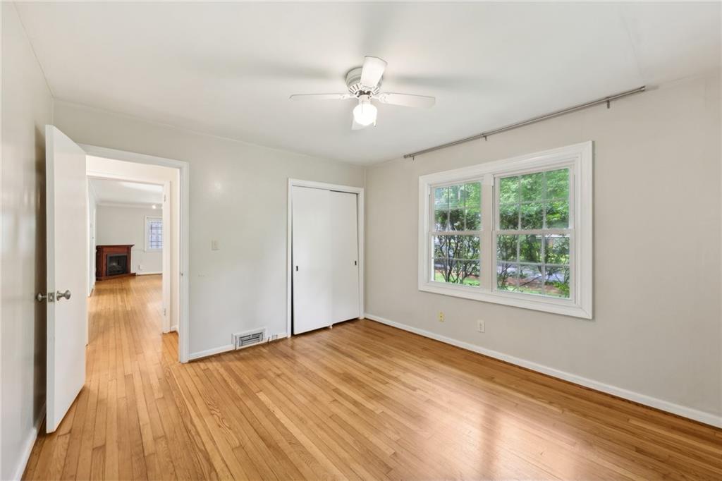 405 Lindbergh Drive NE
