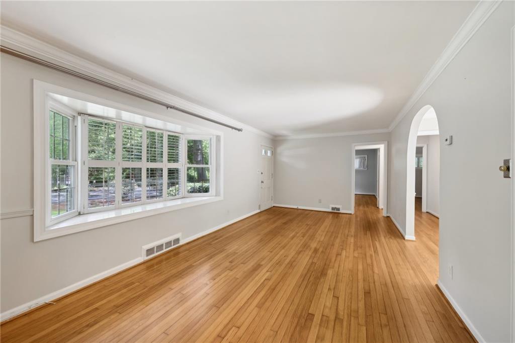 405 Lindbergh Drive NE