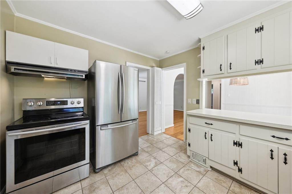 405 Lindbergh Drive NE