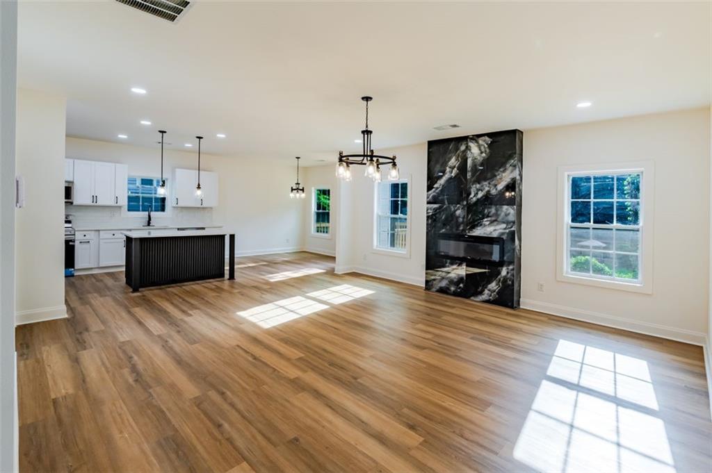 113 Neal Ave