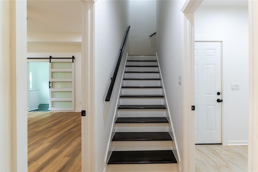 113 Neal Ave