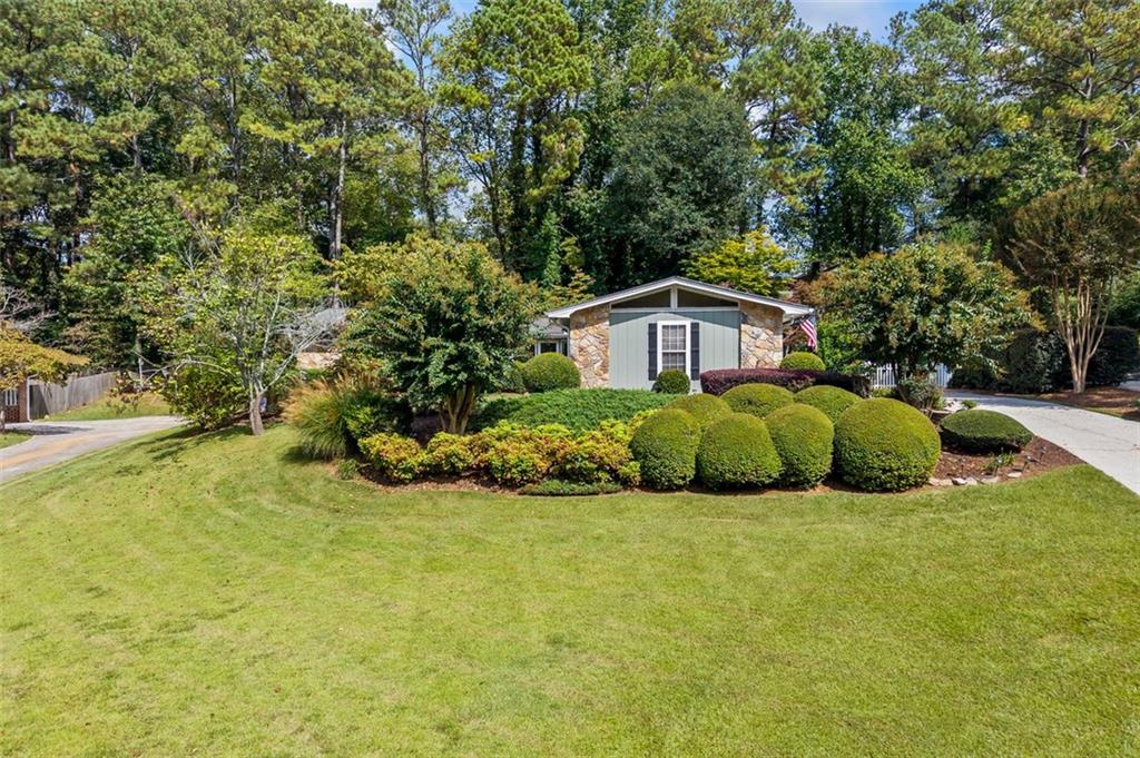 4110 OAK CREST Drive