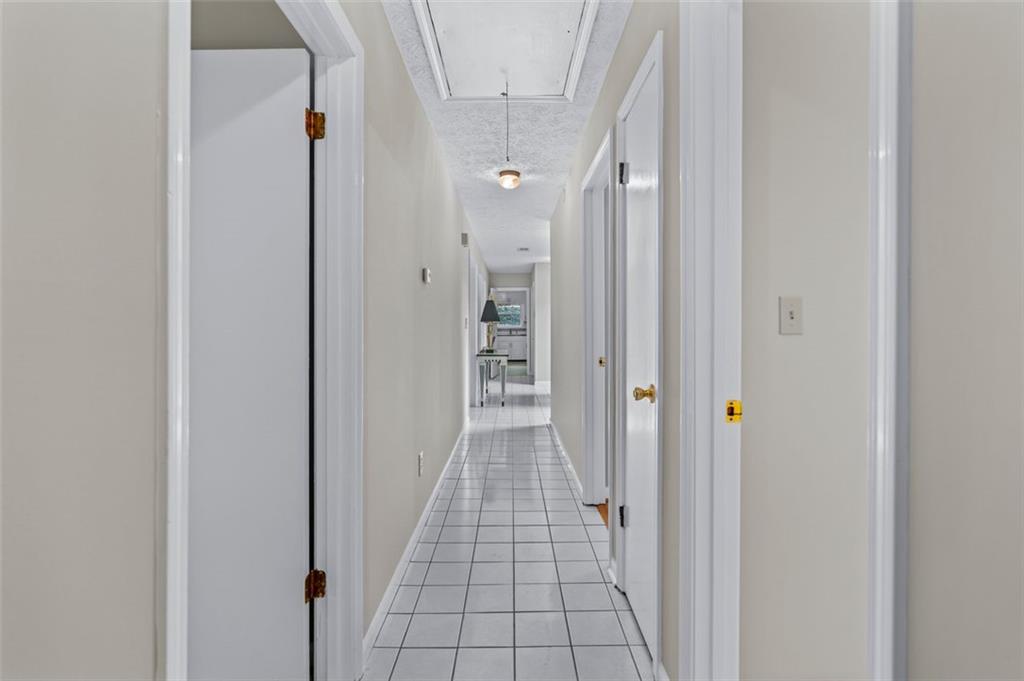 4110 OAK CREST Drive