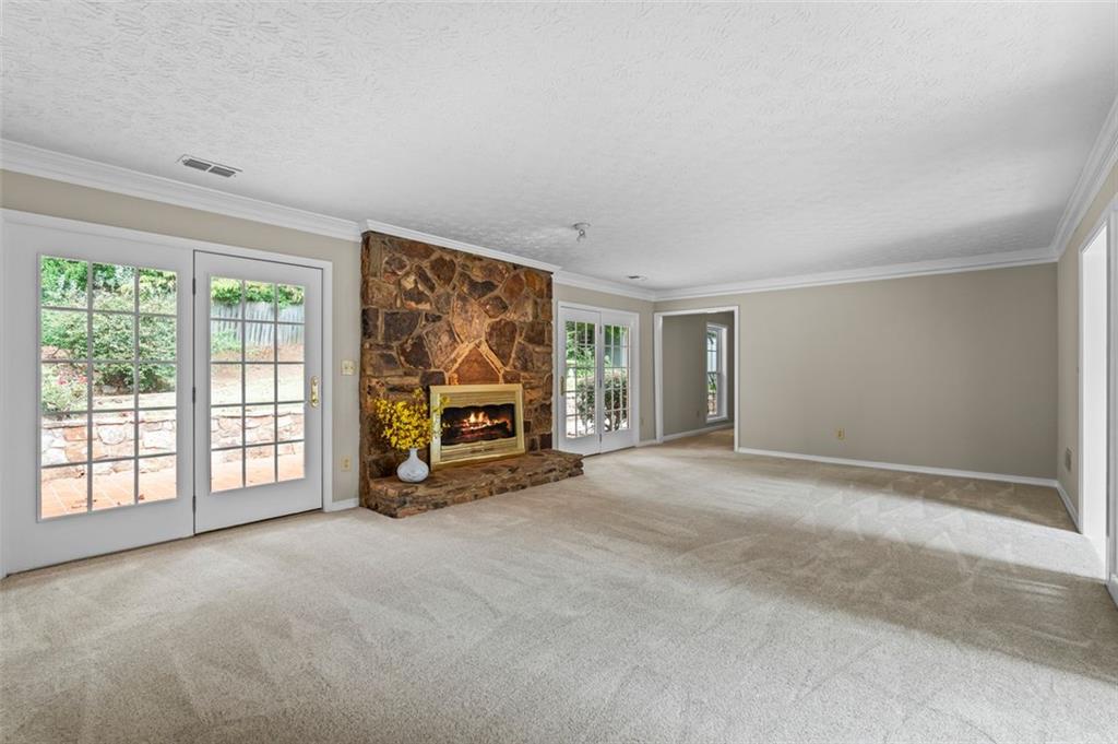 4110 OAK CREST Drive