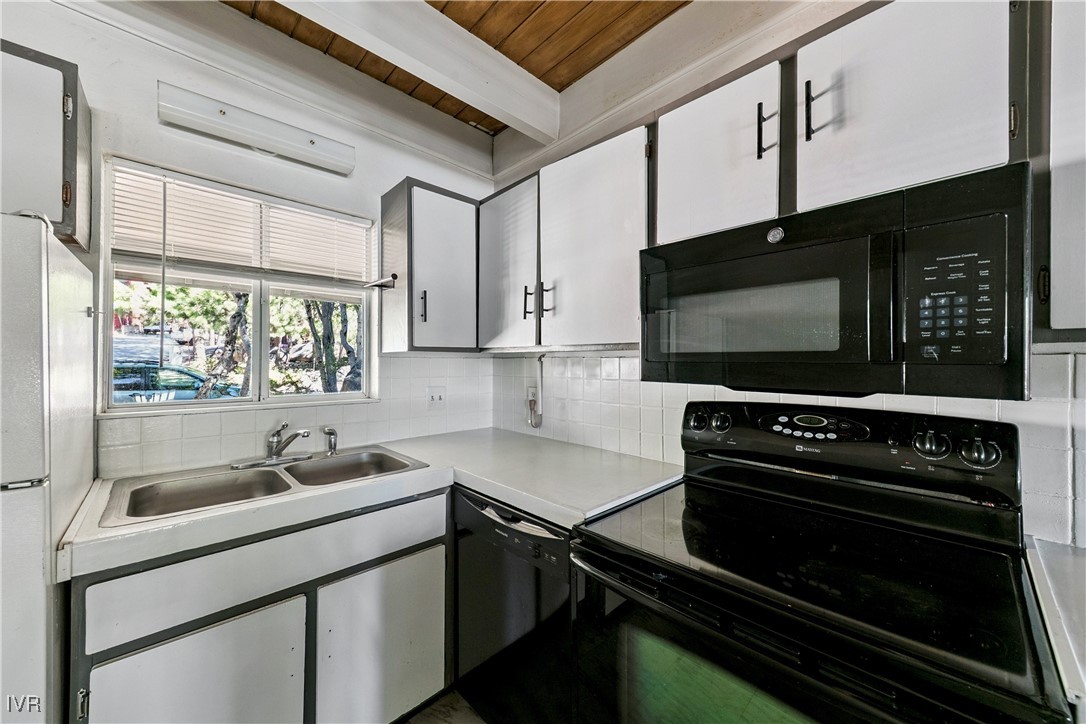 801 Northwood Boulevard 20