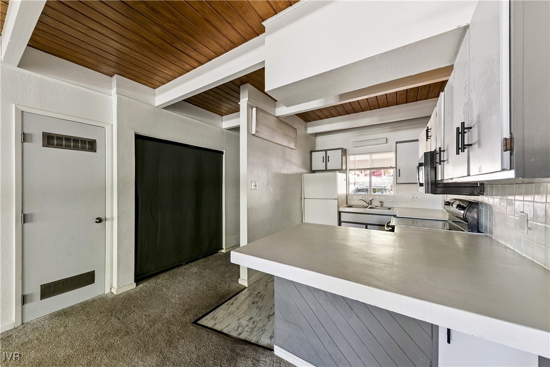 801 Northwood Boulevard 20