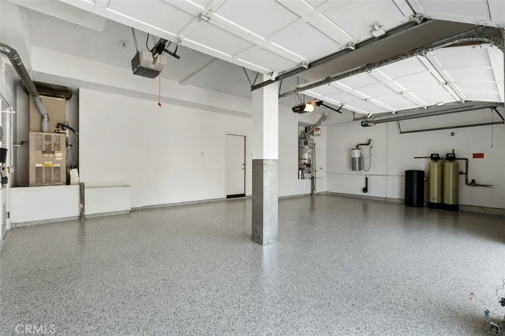 2 Newcastle Lane