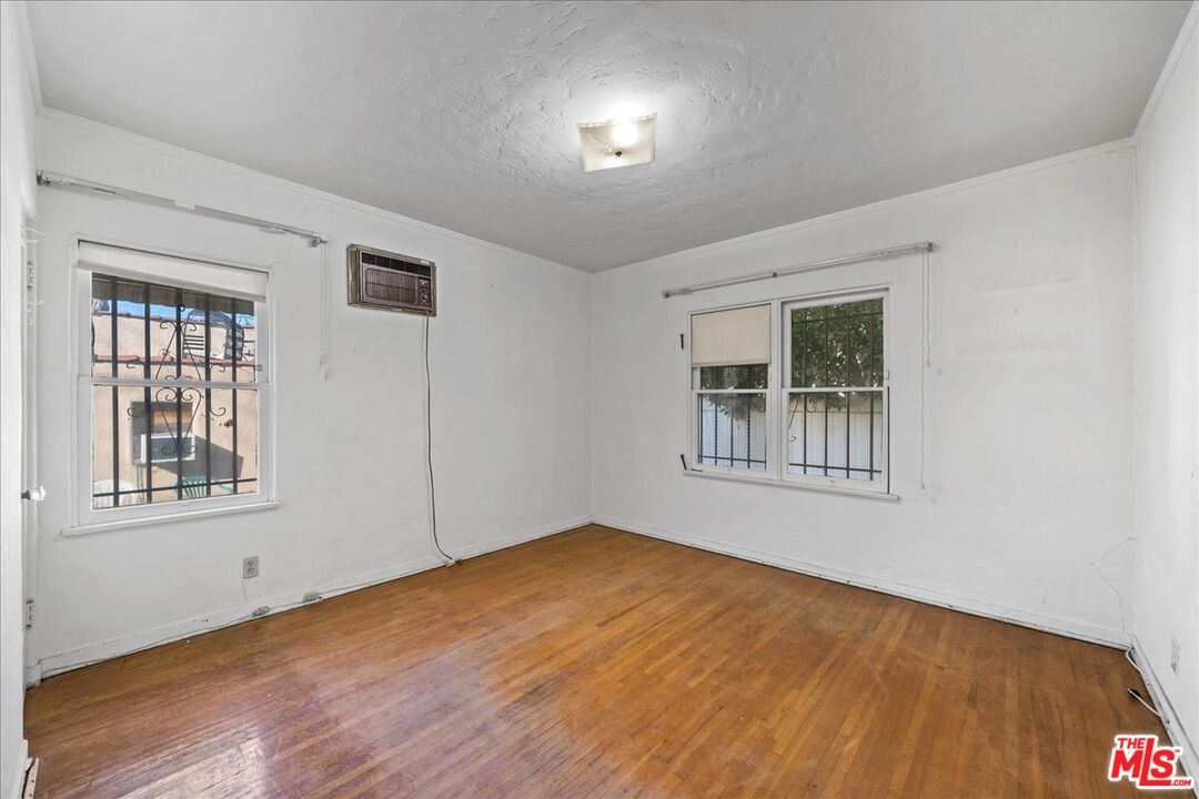 803 N Ogden Dr