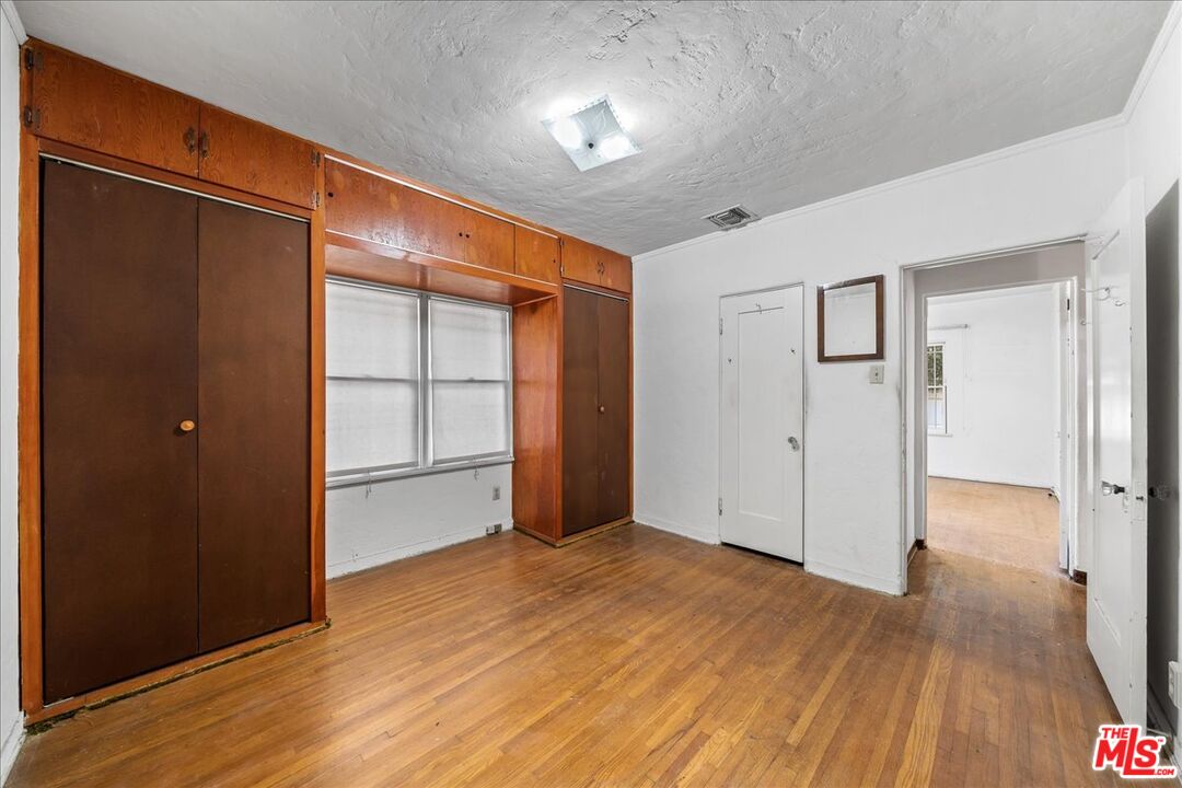 803 N Ogden Dr