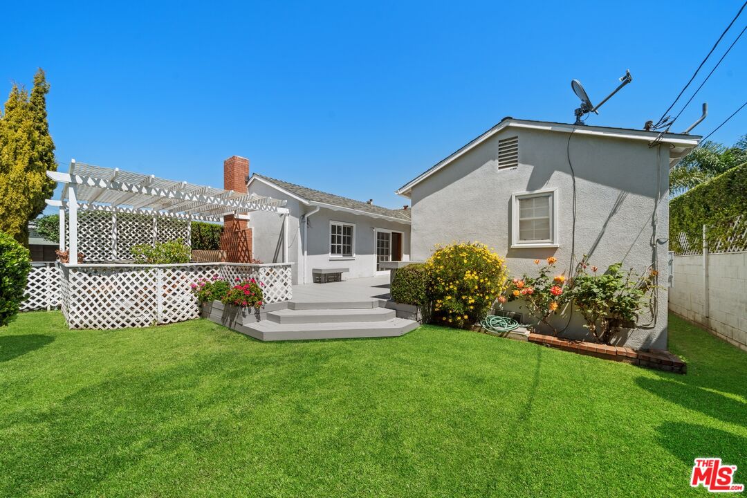 2723 Ceilhunt Ave