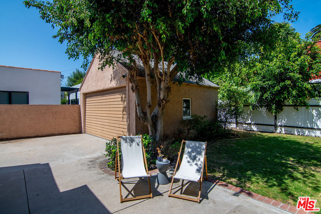 331 N Sweetzer Ave