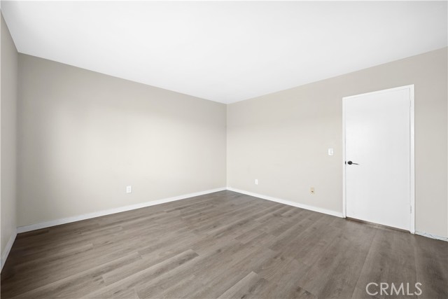 888 Victor AVE Unit: 9