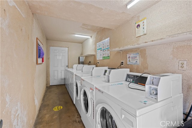 888 Victor AVE Unit: 9