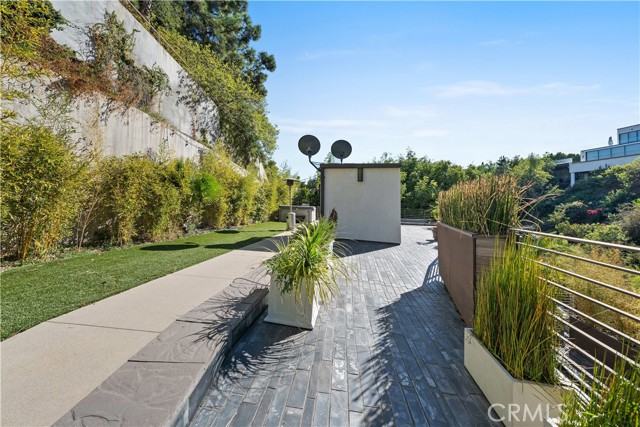 1414 Dawnridge DR