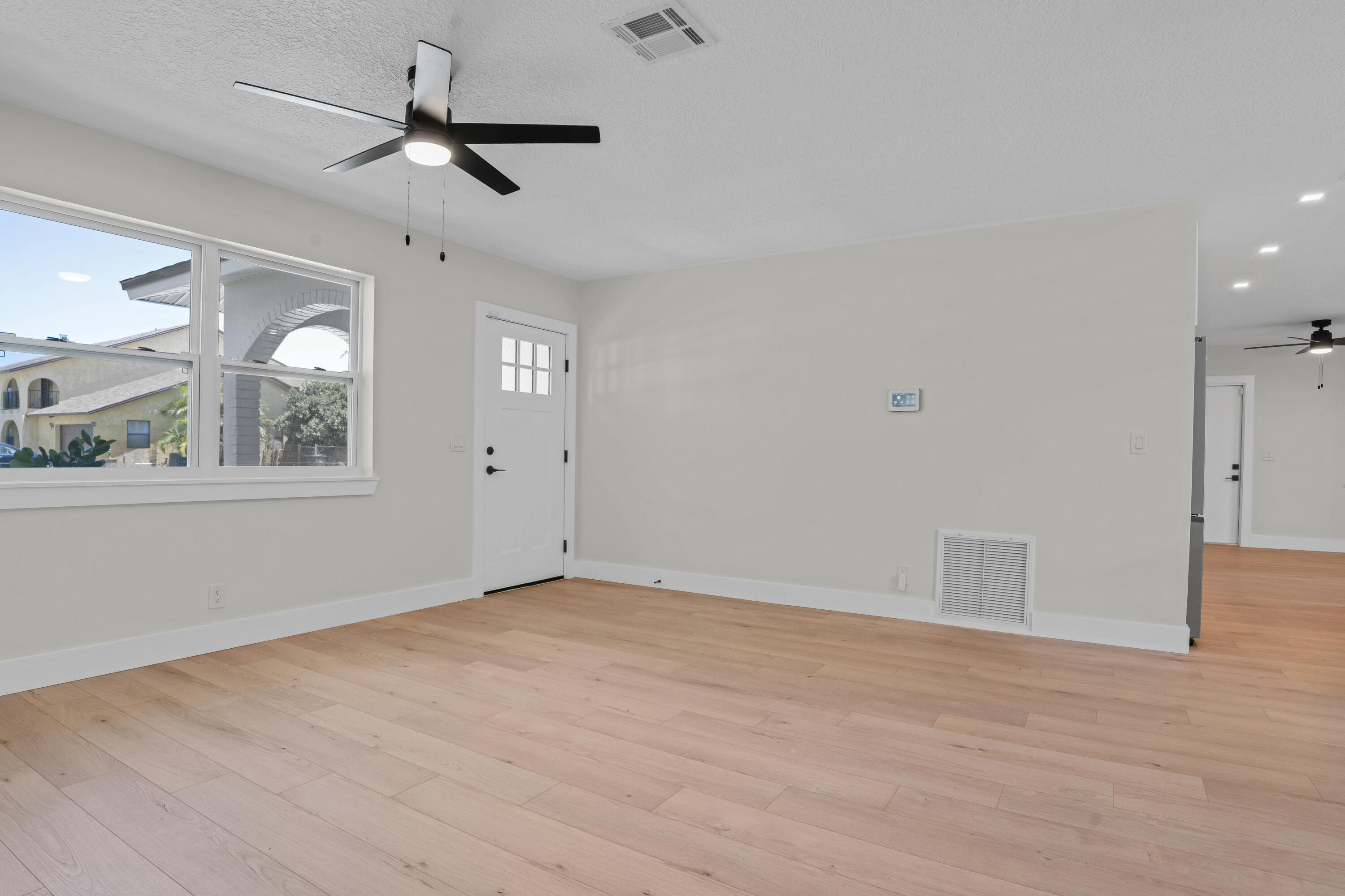 598 Coral Way