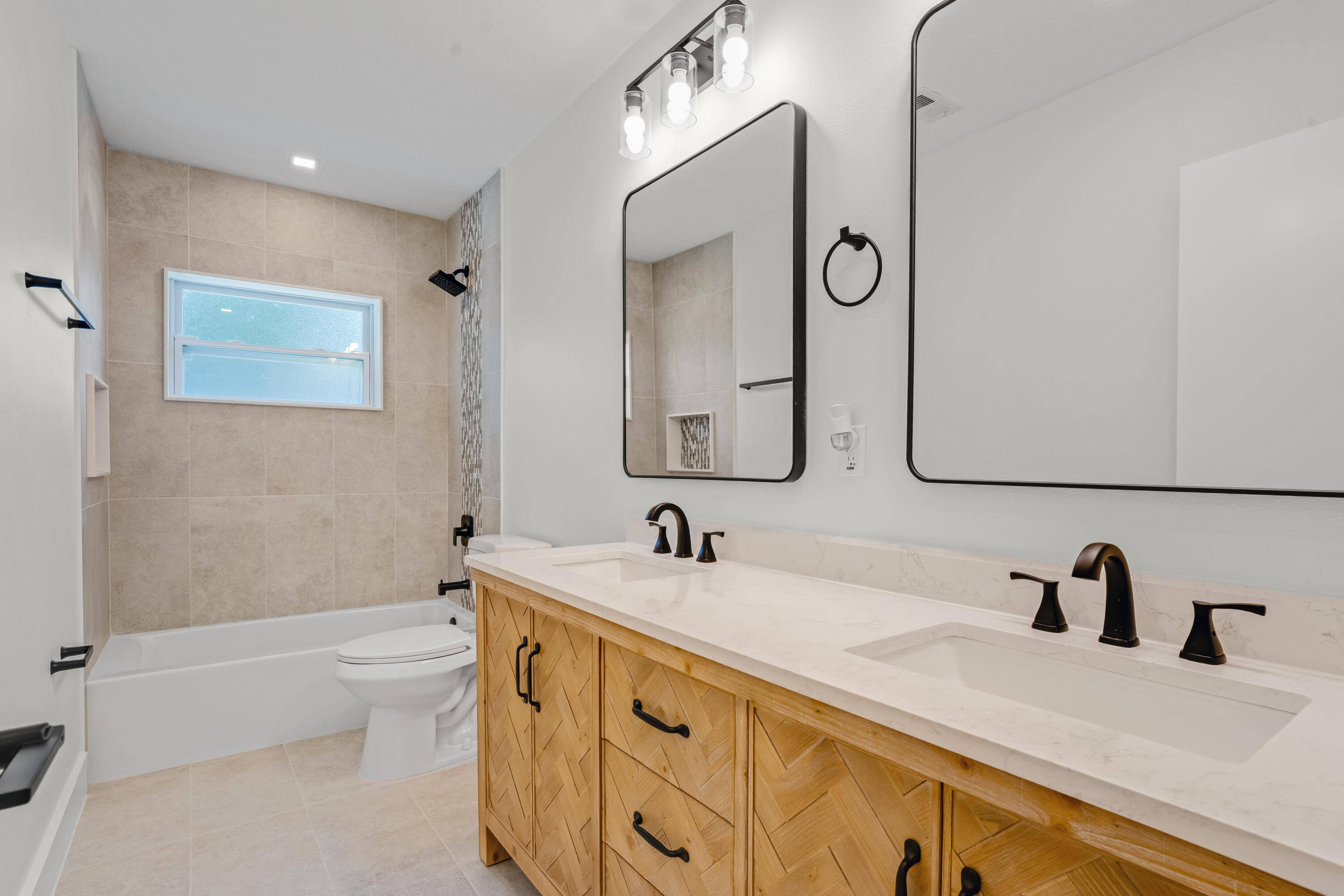 598 Coral Way