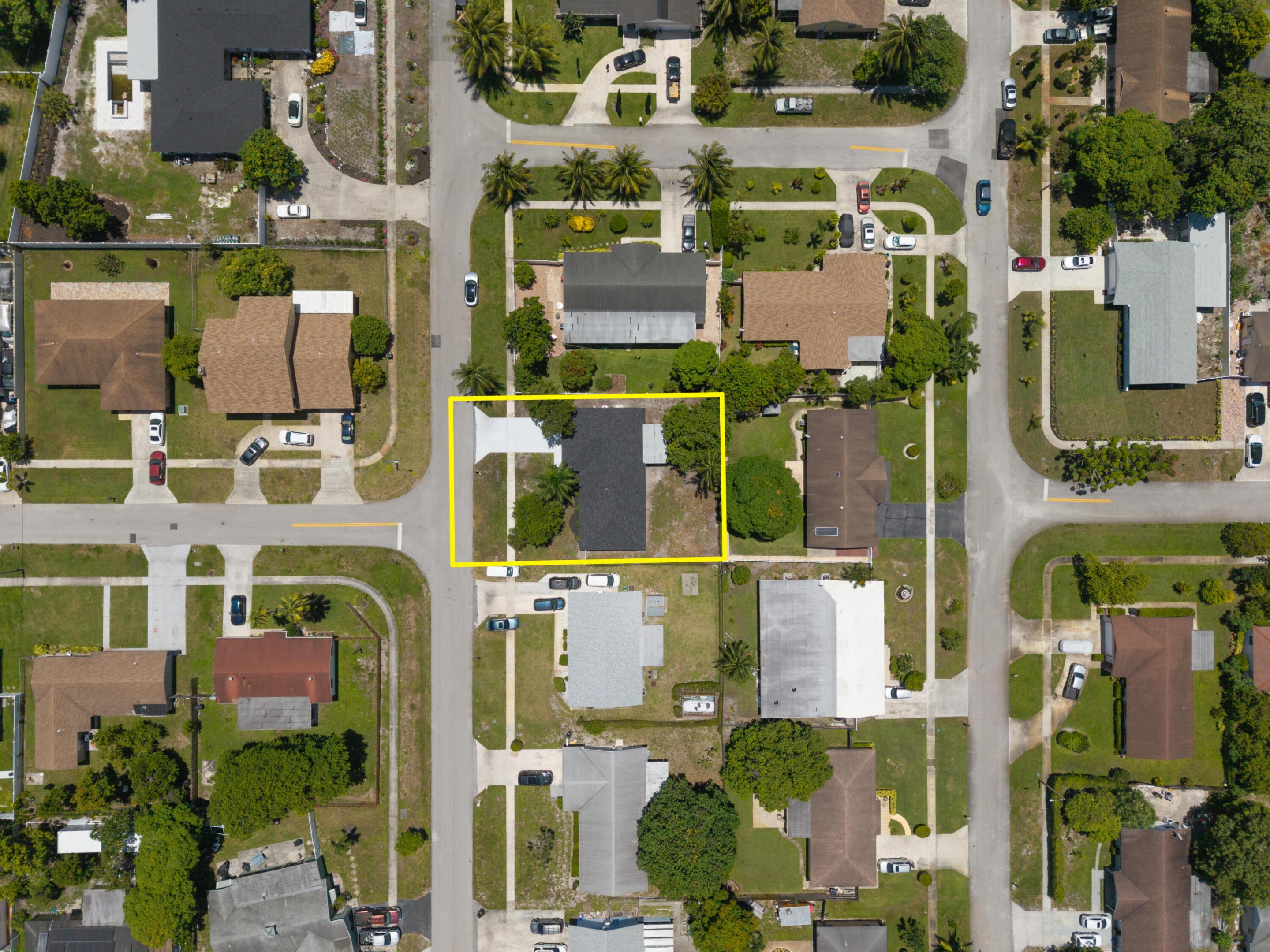 598 Coral Way