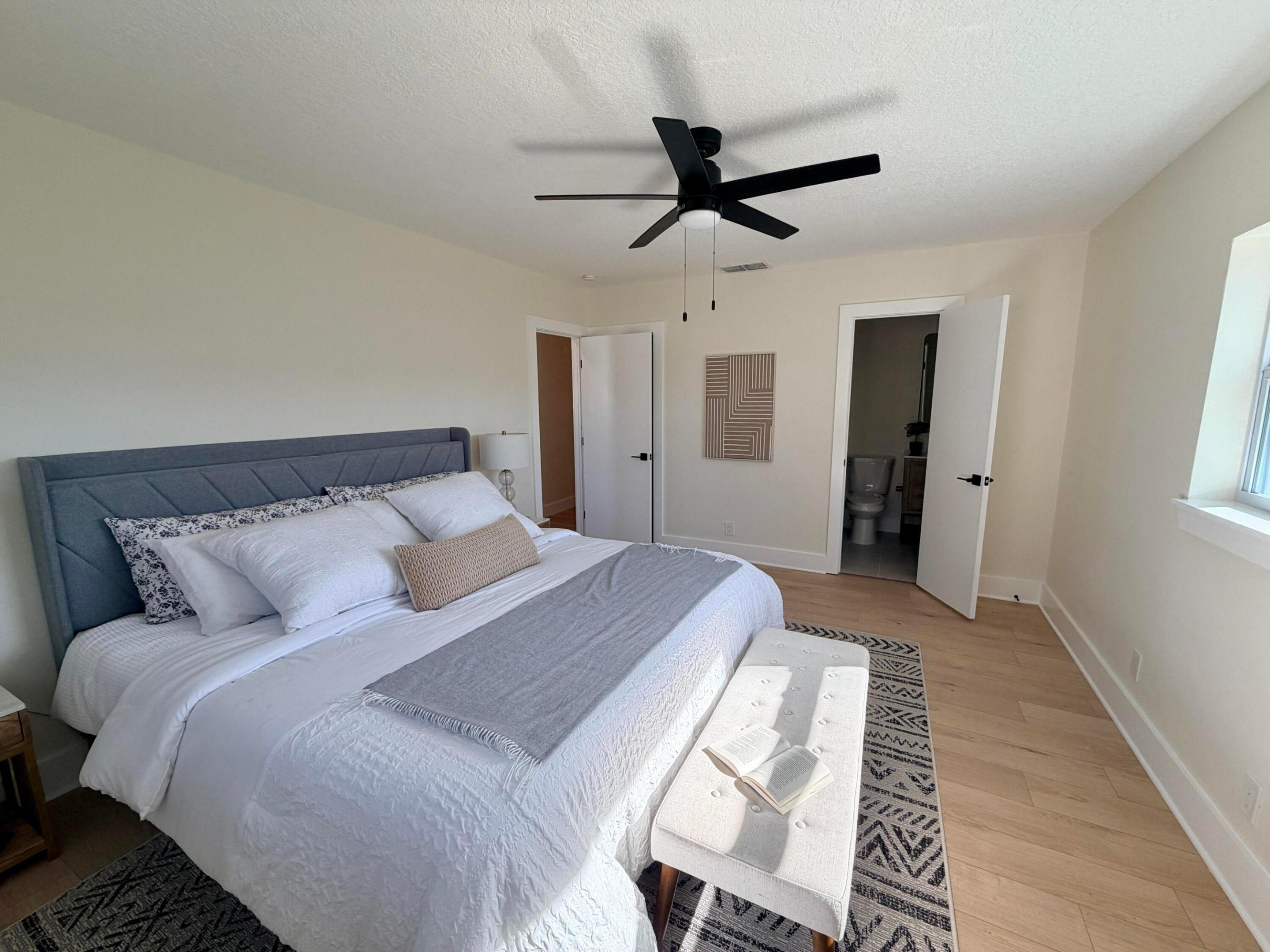 598 Coral Way