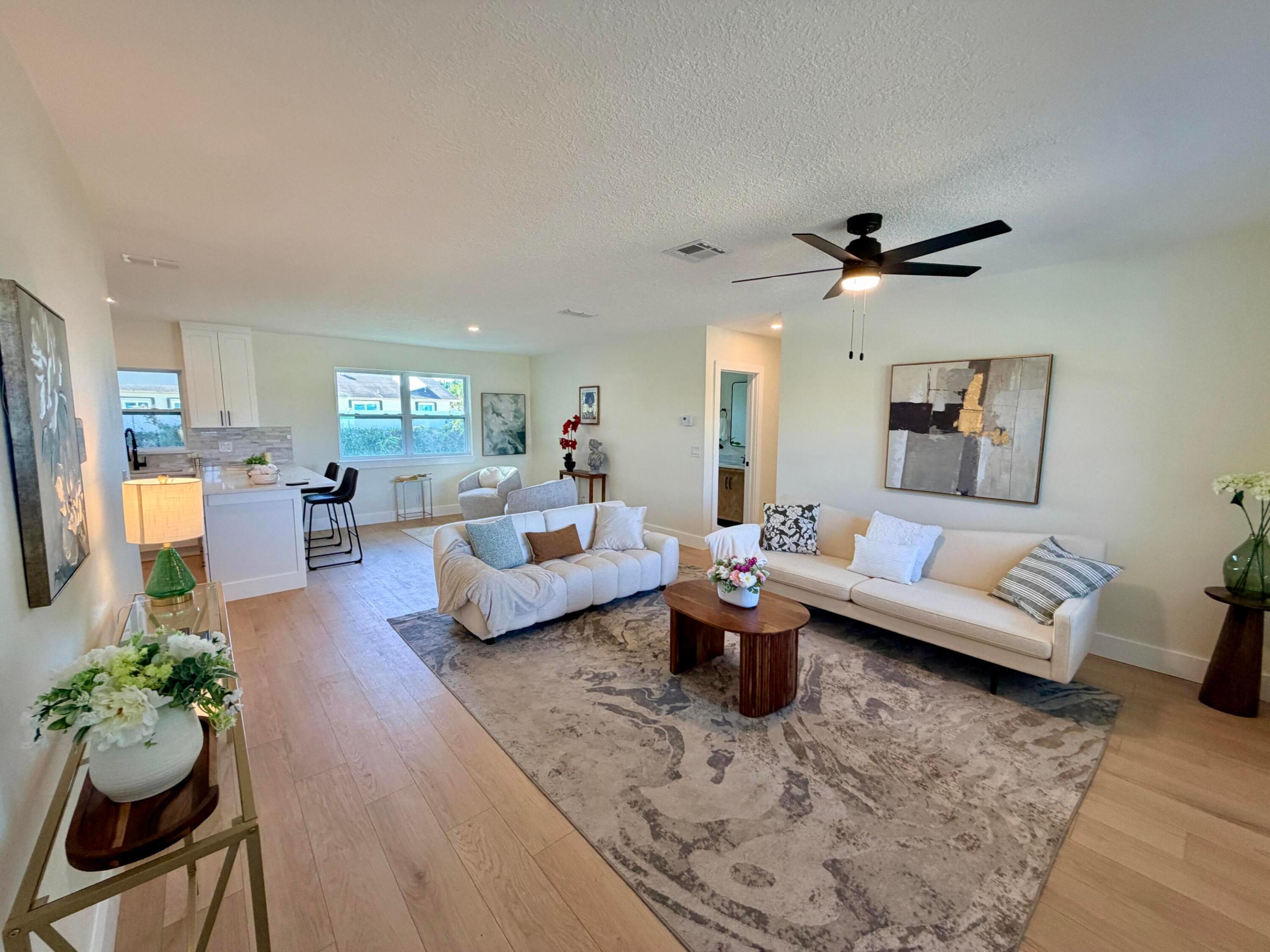 598 Coral Way