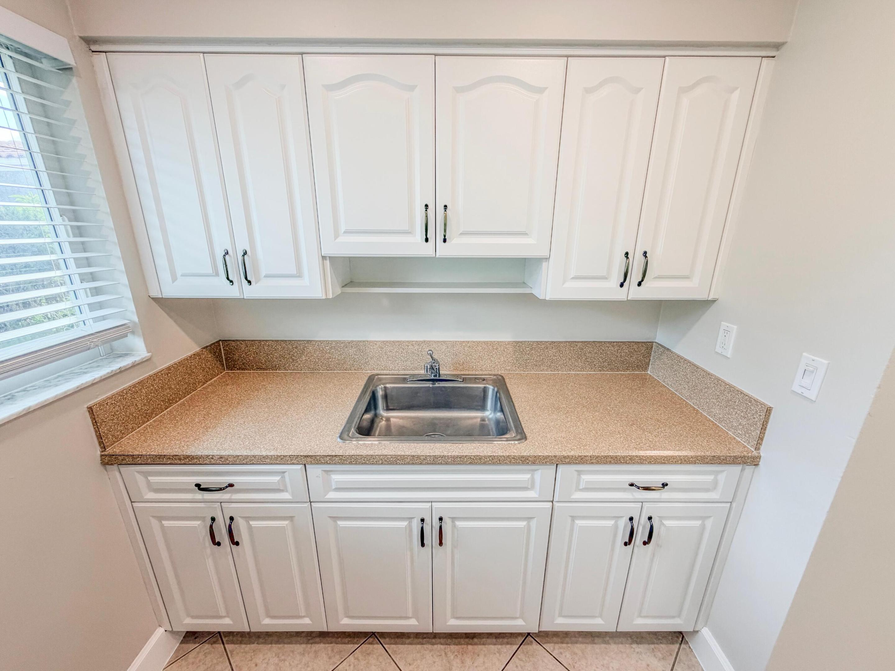 541 NE 44th Street C