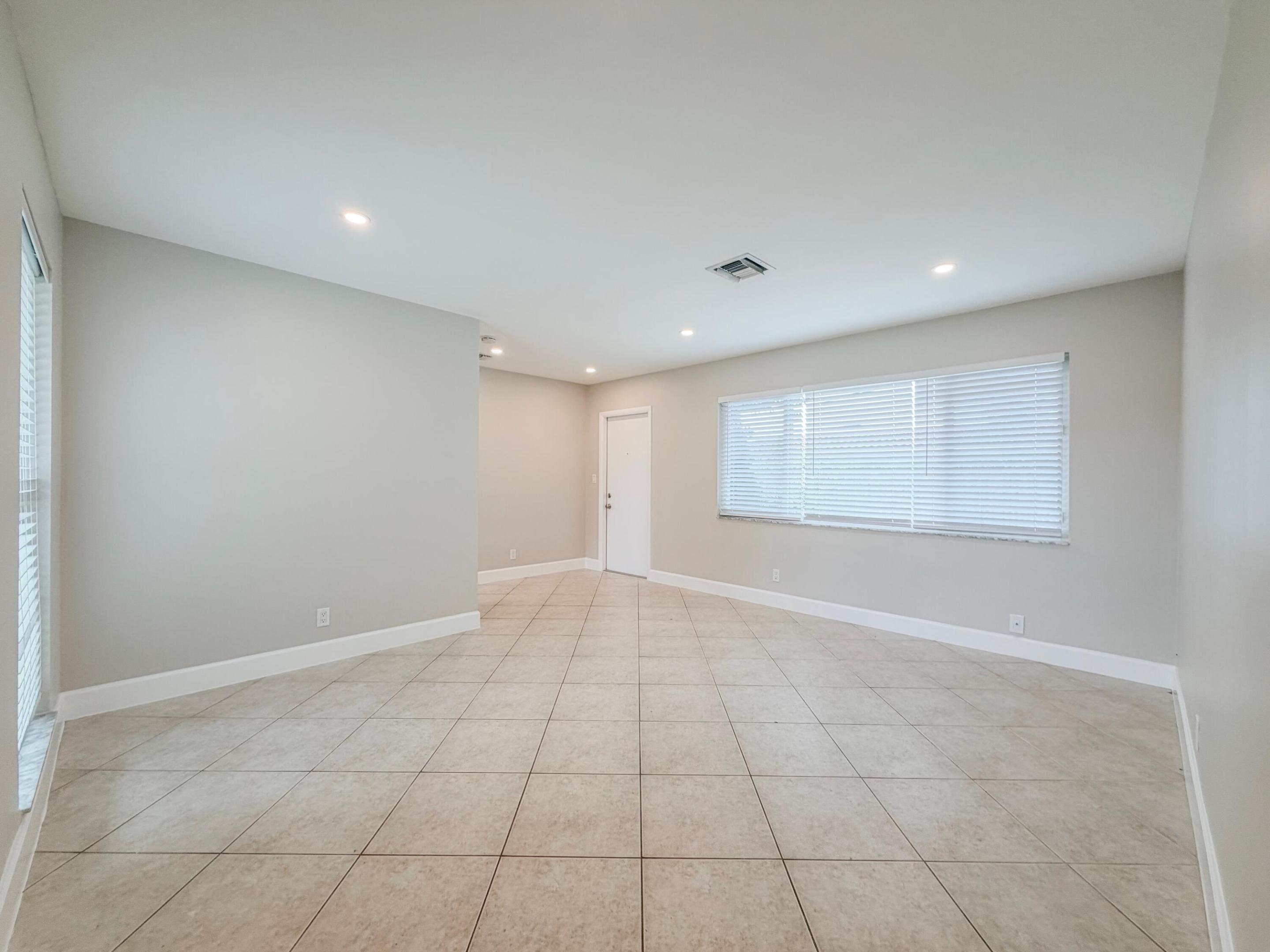541 NE 44th Street C
